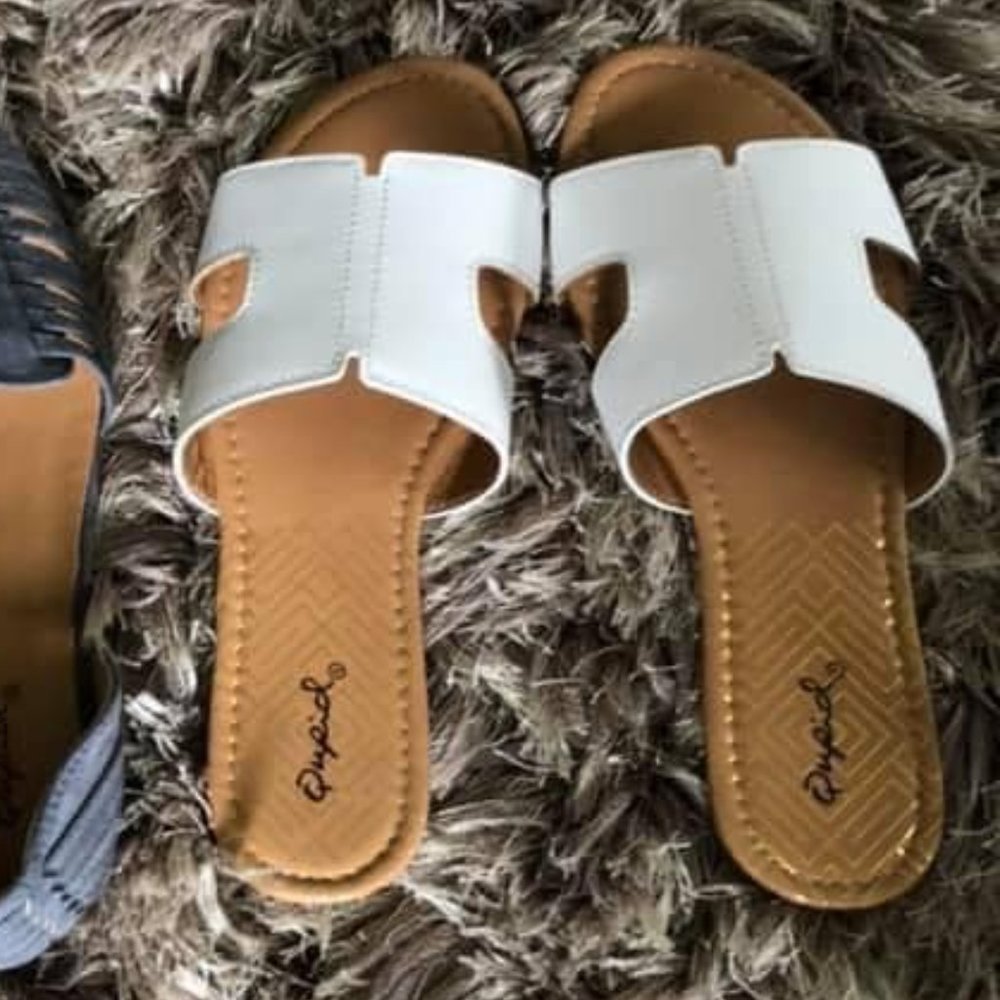 Qupid - White Archer Sandals